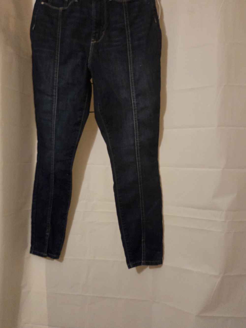 Levi's Signature Skinny Jeans in Blue Waist W30